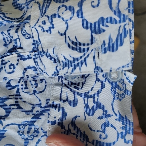 Kim Roger's button-down casual blouse blue and white print. Large, cotto… - Picture 4 of 7